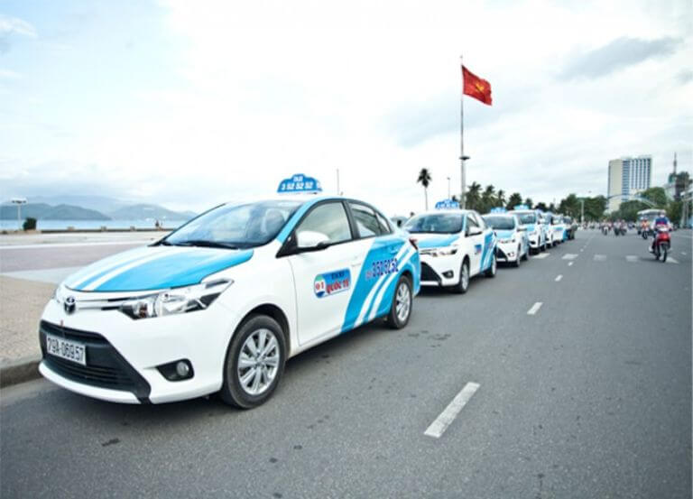 Hãng taxi Quốc Tế