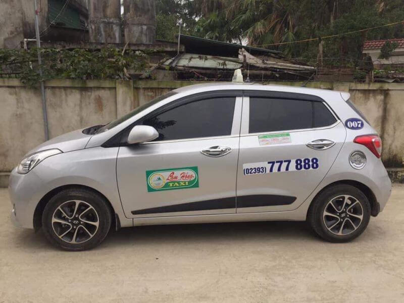 Taxi Lam Hồng