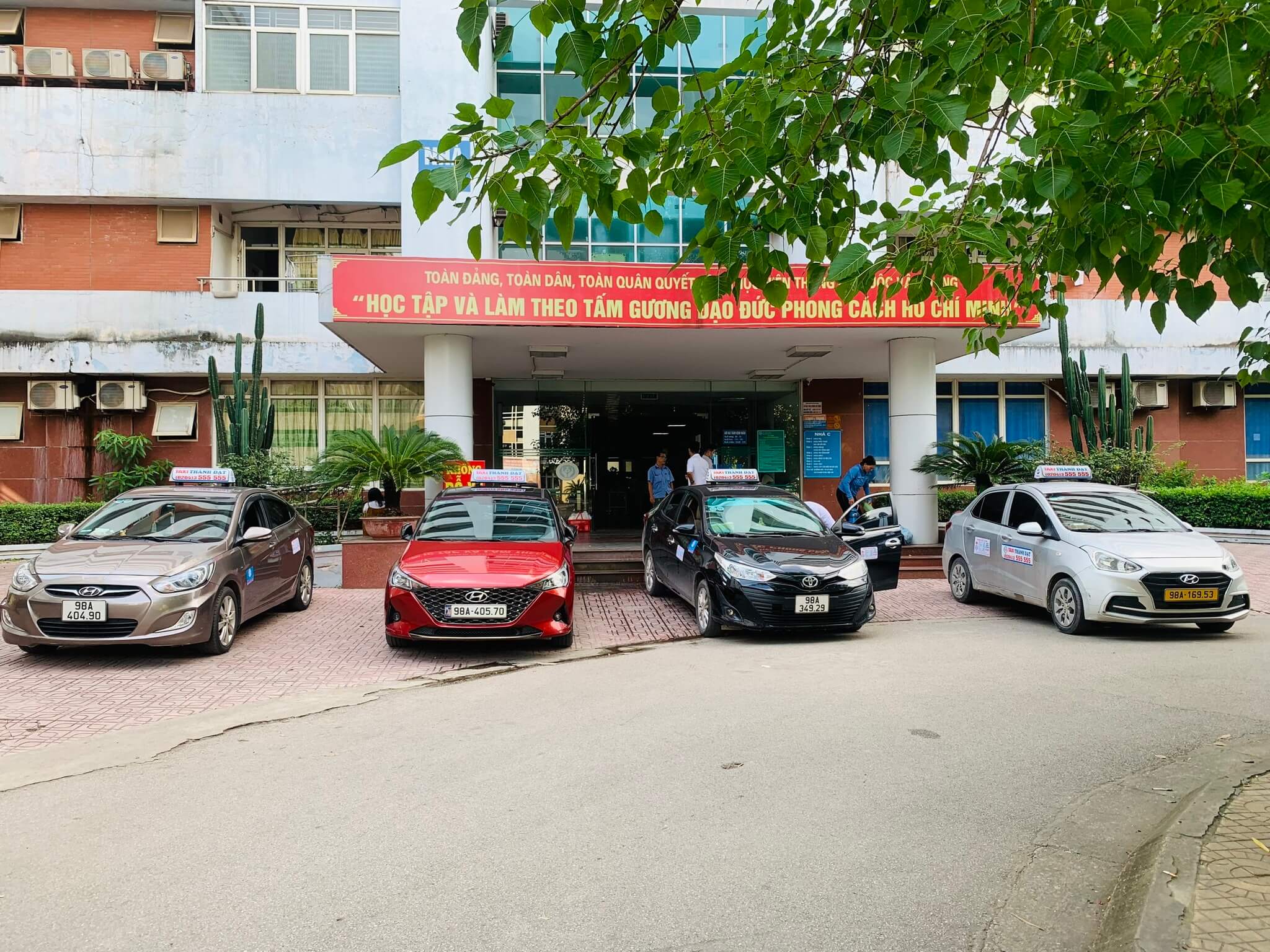 Hệ thống taxi Thành Đạt