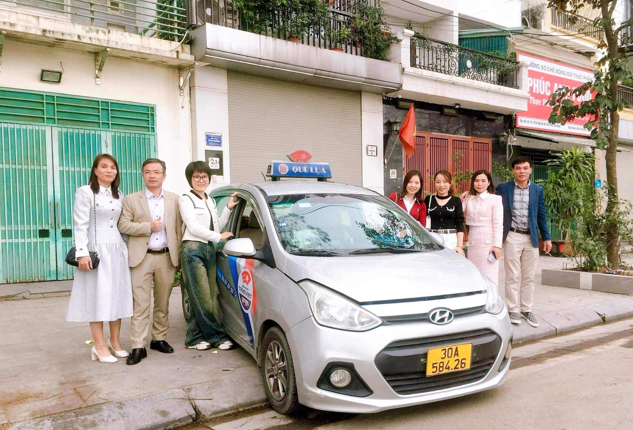 Taxi Quê Lụa đồng hành cùng khách trên mọi hành trình