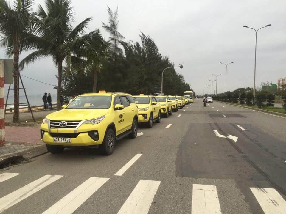 Taxi Tiên Sa đồng hành cùng khách trên mọi hành trình