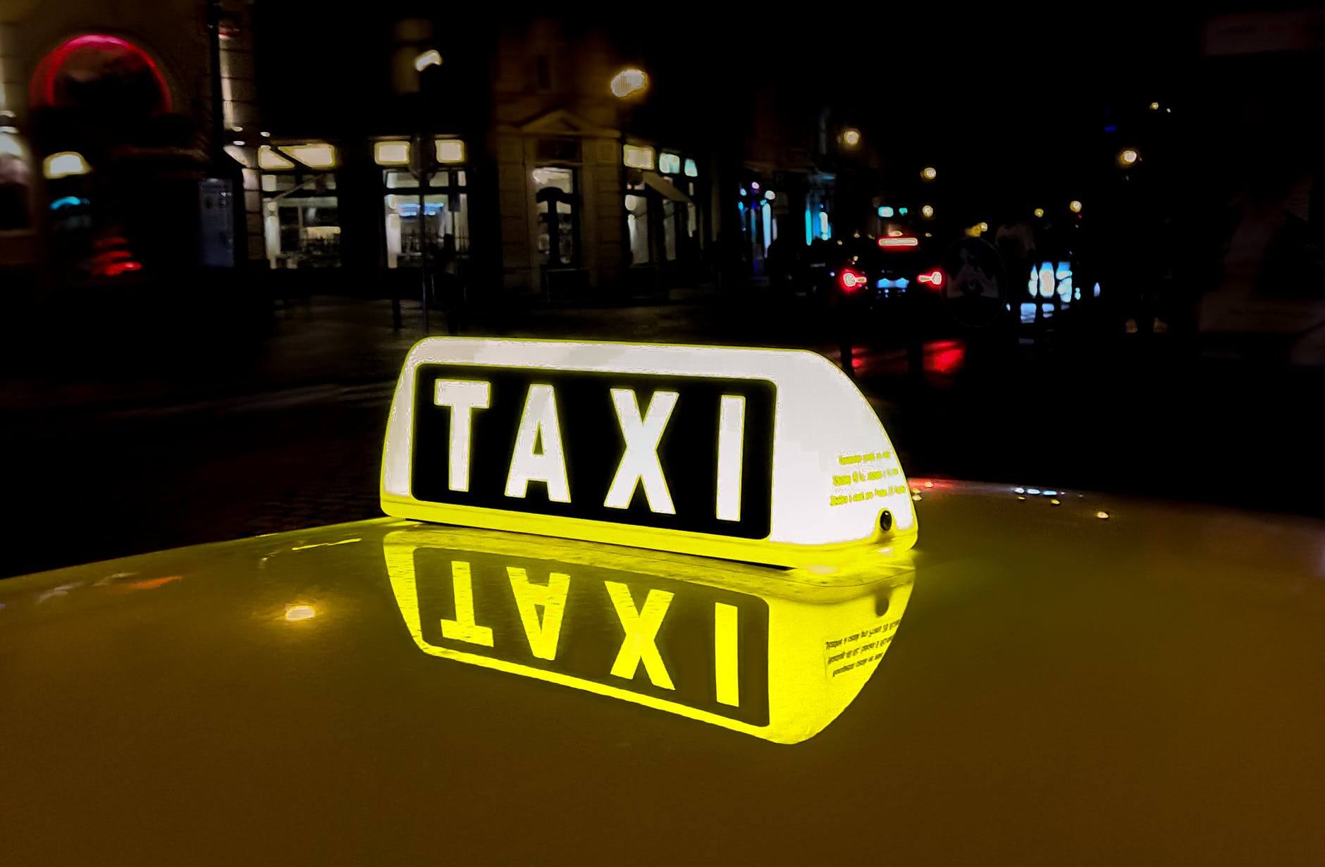 Taxi Vàng