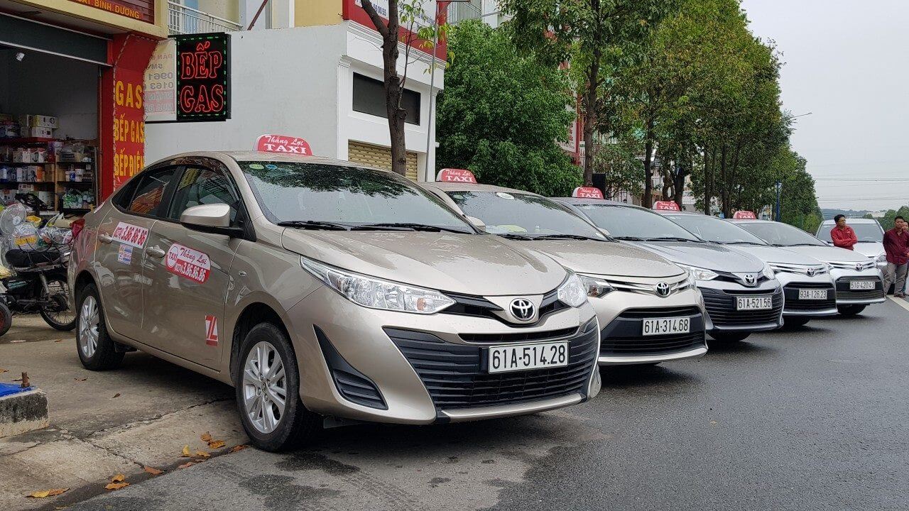 Xe taxi Thắng Lợi 