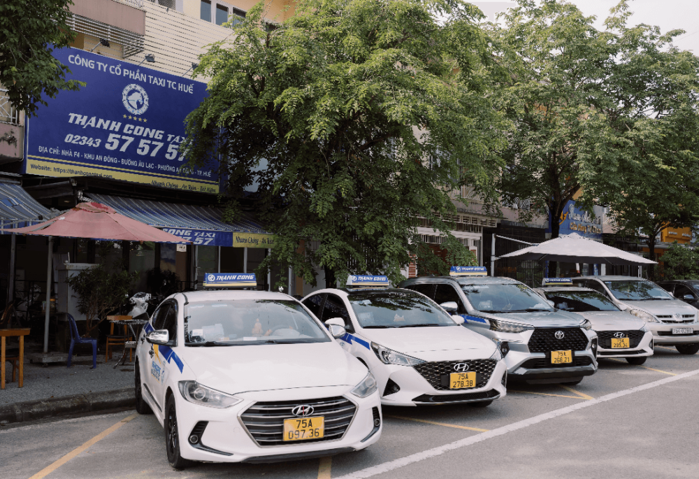 Xe taxi Thành Công