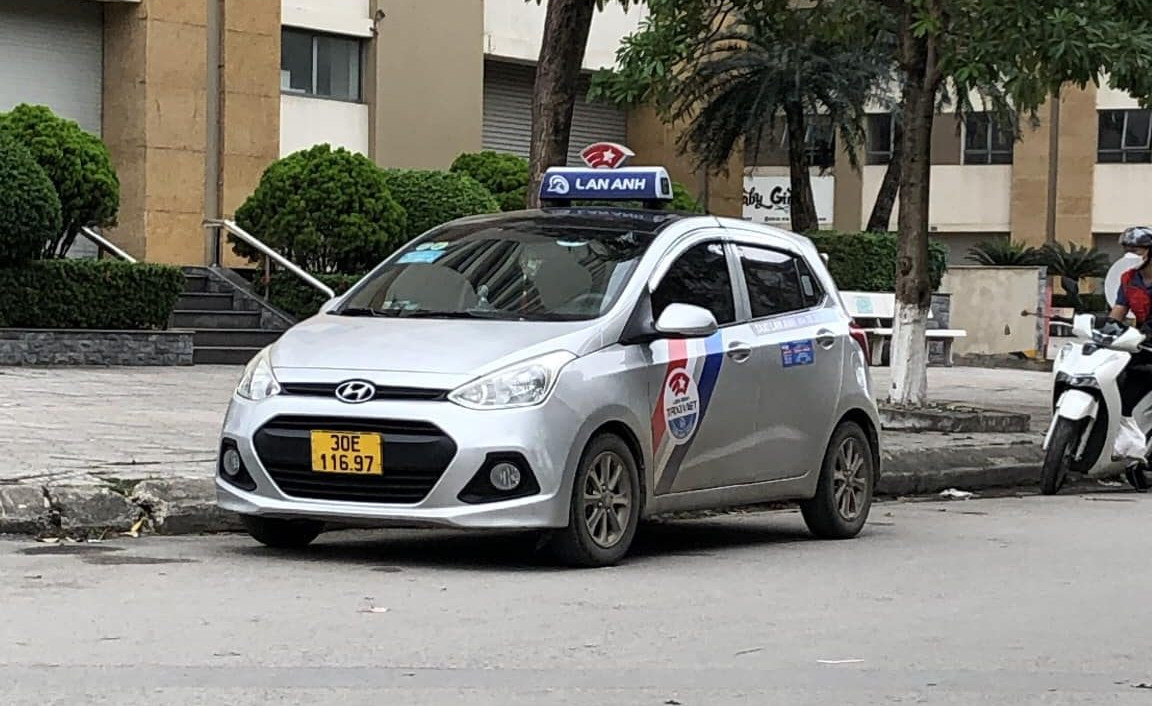 Taxi Lan Anh