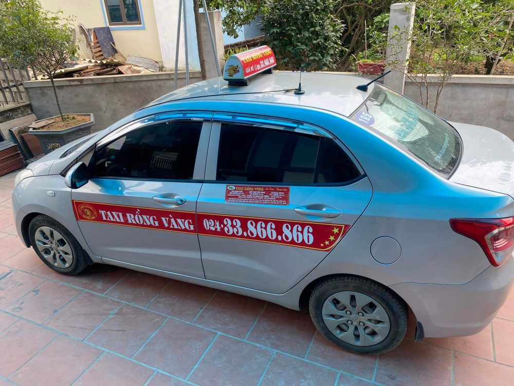 Xe taxi Rồng Vàng