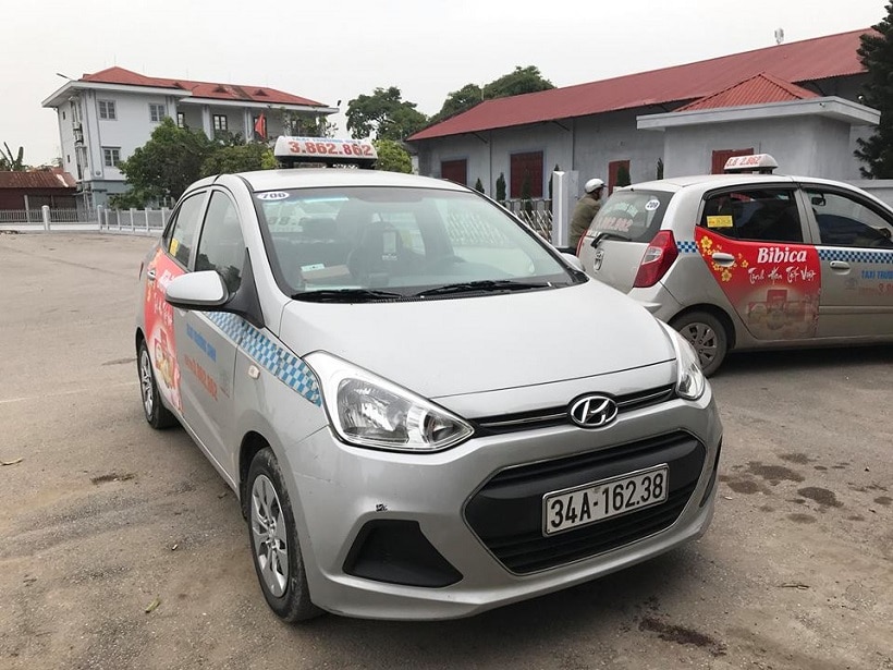 Mạnh Huyền taxi sẵn sàng phục vụ khách