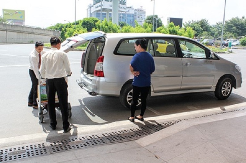 Taxi Cổng Xanh sẵn sàng phục vụ khách