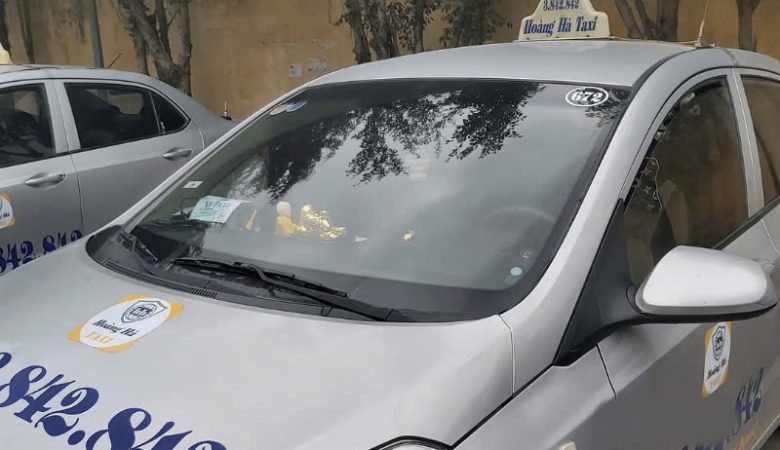 Xe taxi Hoàng Hà