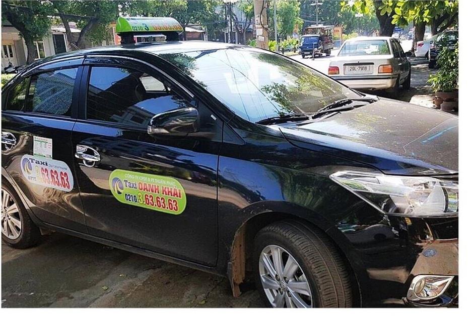 Xe taxi Oanh Khải
